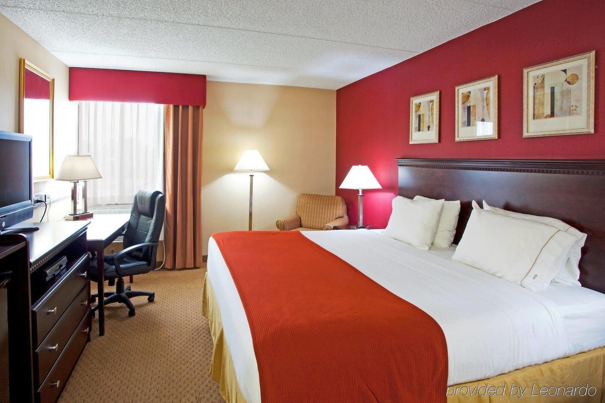 Holiday Inn Express Rochester - Greece By Ihg Room photo